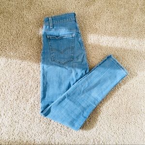 Levi’s 721 High Rise Skinny Jeans